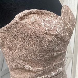 Sleeveless, pink w gold acceding lace floor length formal dress. - size 6